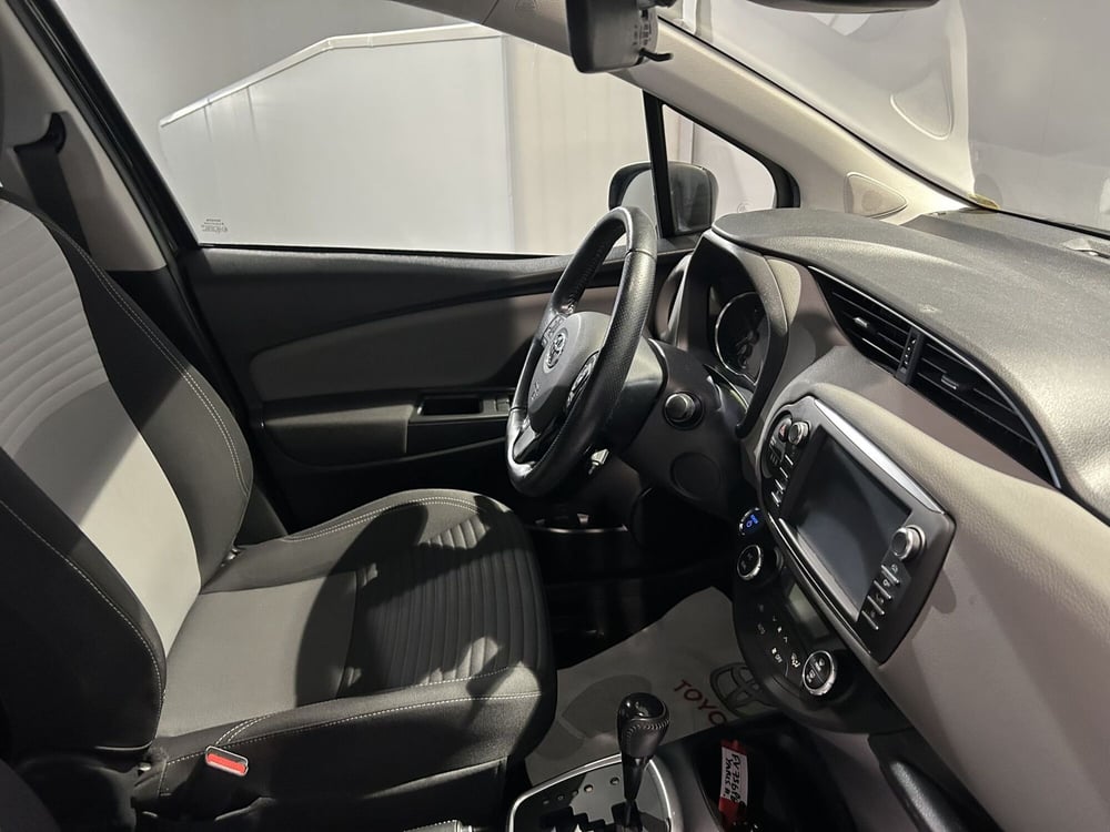 Toyota Yaris usata a Milano (7)