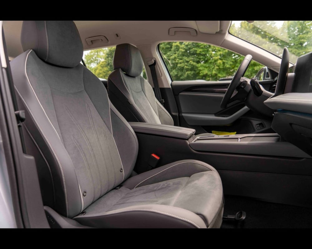 Volkswagen Passat nuova a Treviso (11)