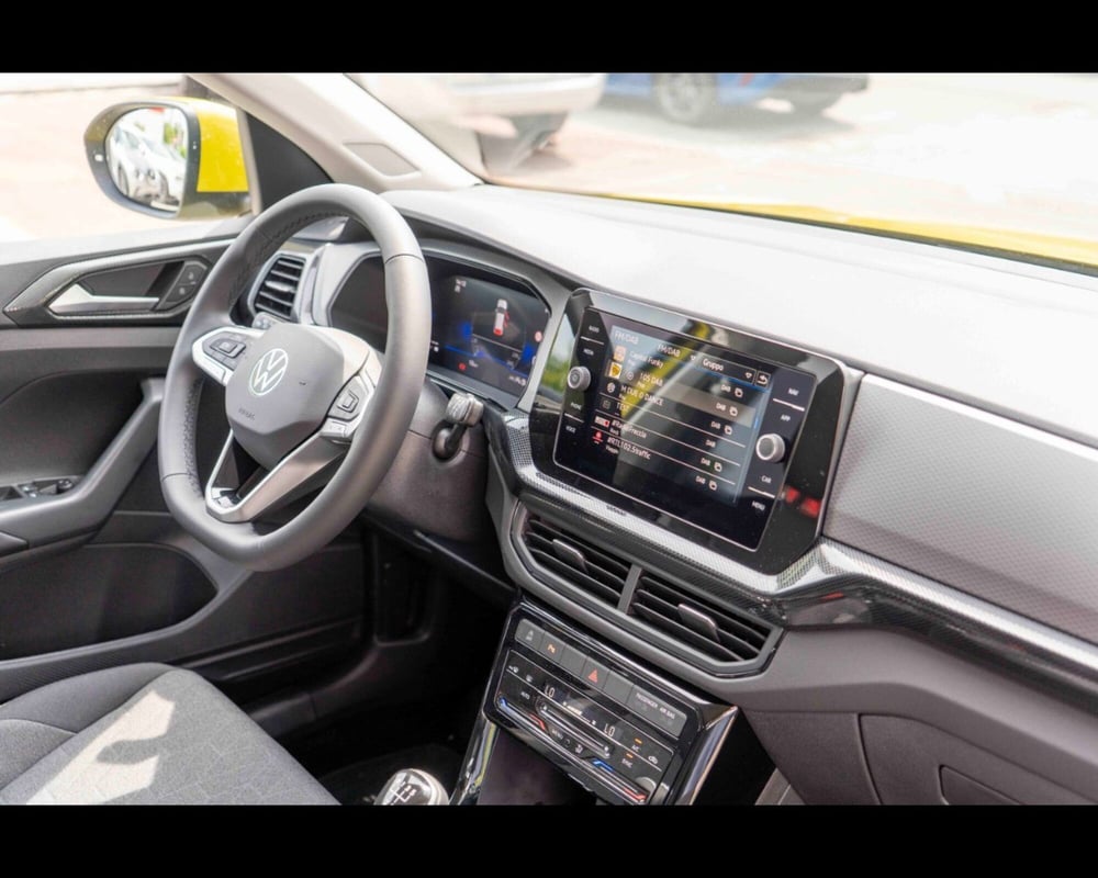 Volkswagen T-Cross nuova a Treviso (13)