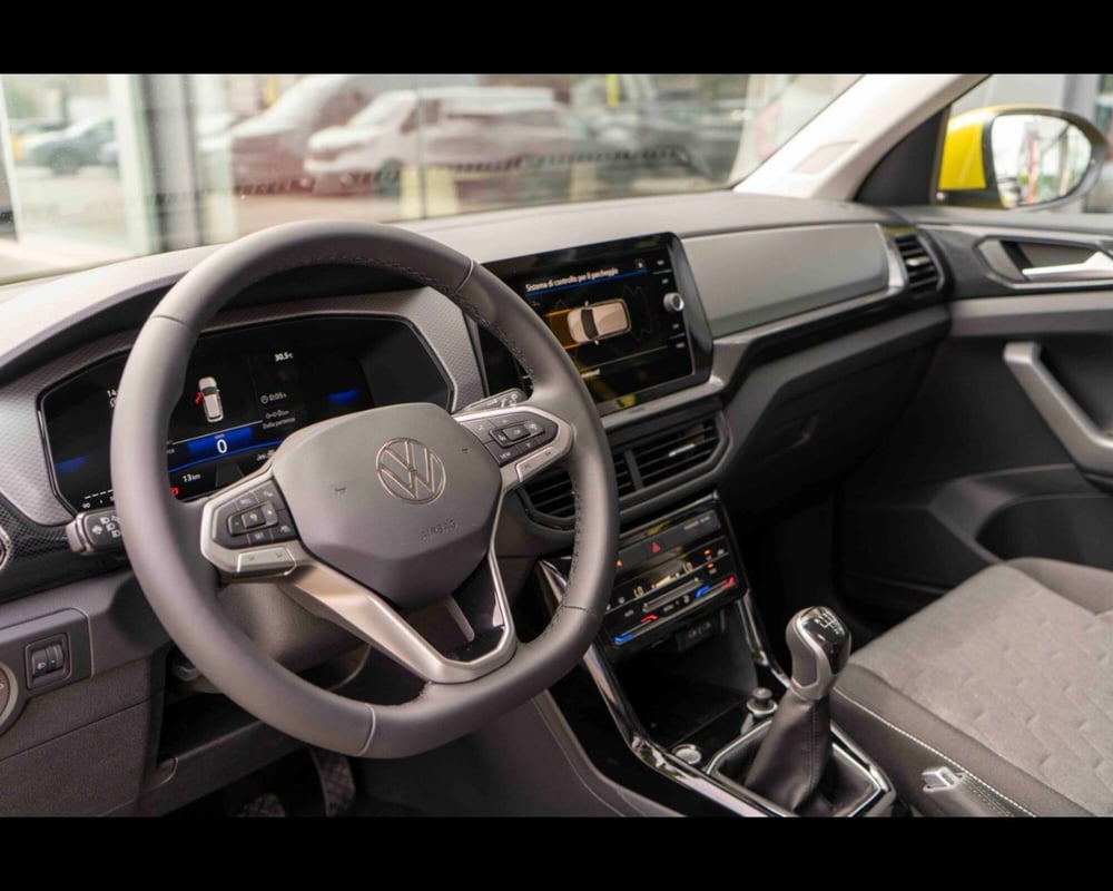 Volkswagen T-Cross nuova a Treviso (19)