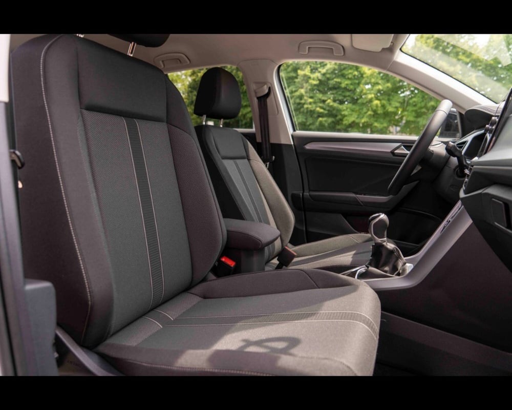 Volkswagen T-Roc nuova a Treviso (11)