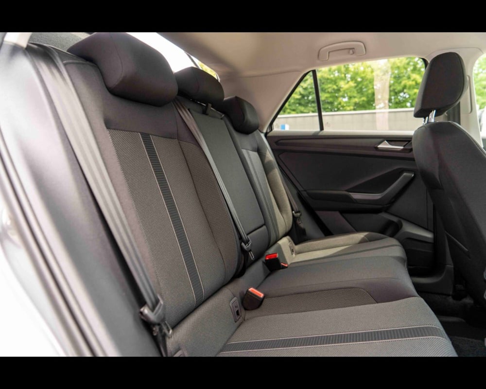 Volkswagen T-Roc nuova a Treviso (13)
