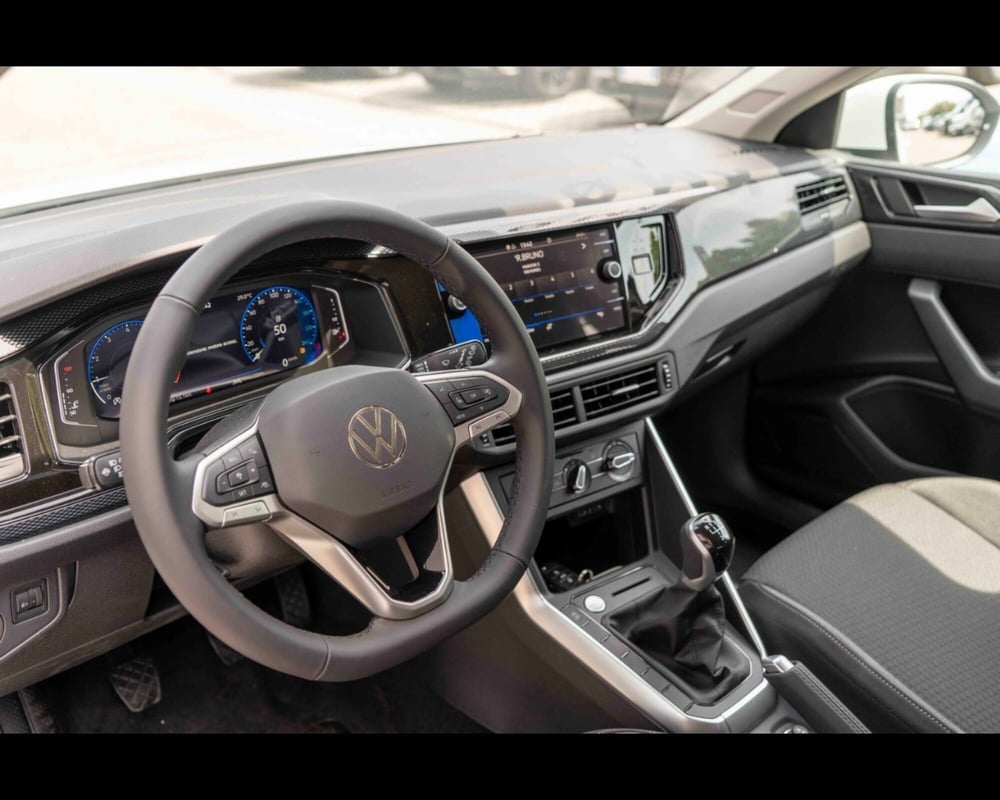 Volkswagen Taigo nuova a Treviso (18)