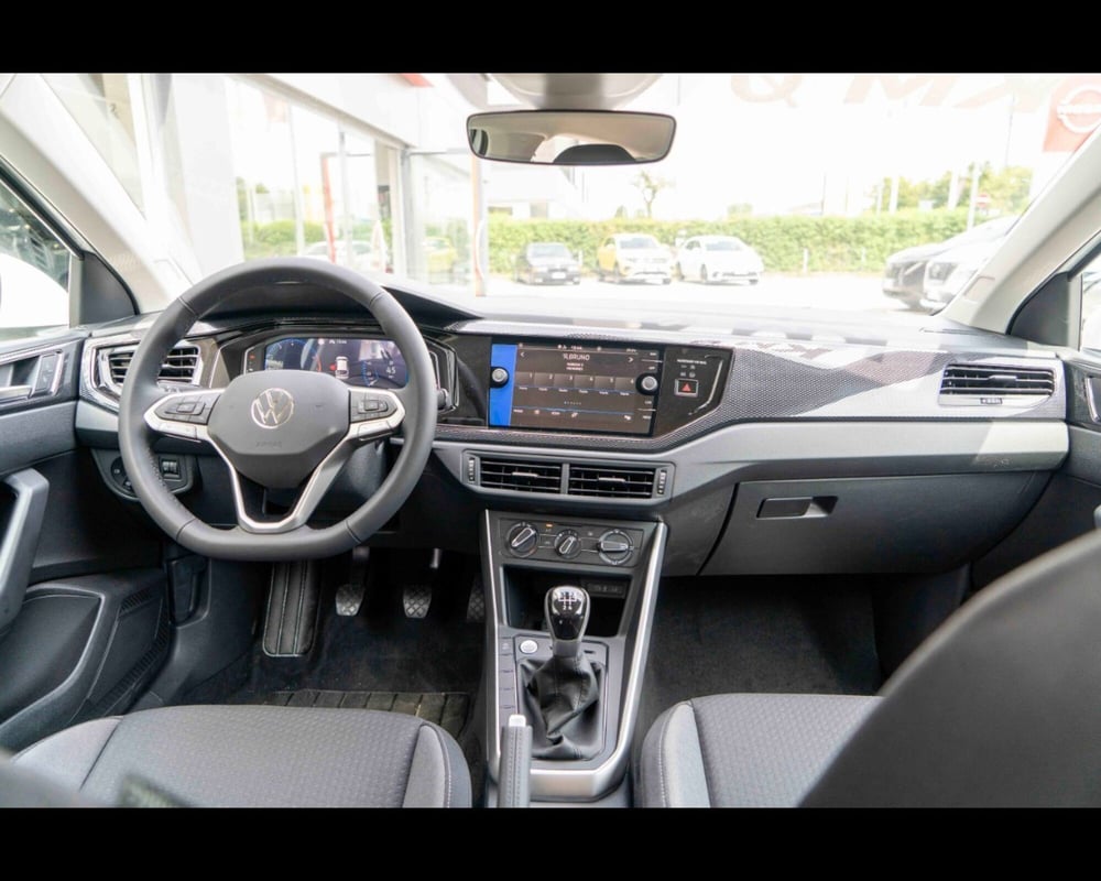 Volkswagen Taigo nuova a Treviso (9)