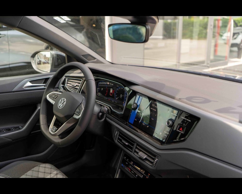 Volkswagen Taigo nuova a Treviso (12)