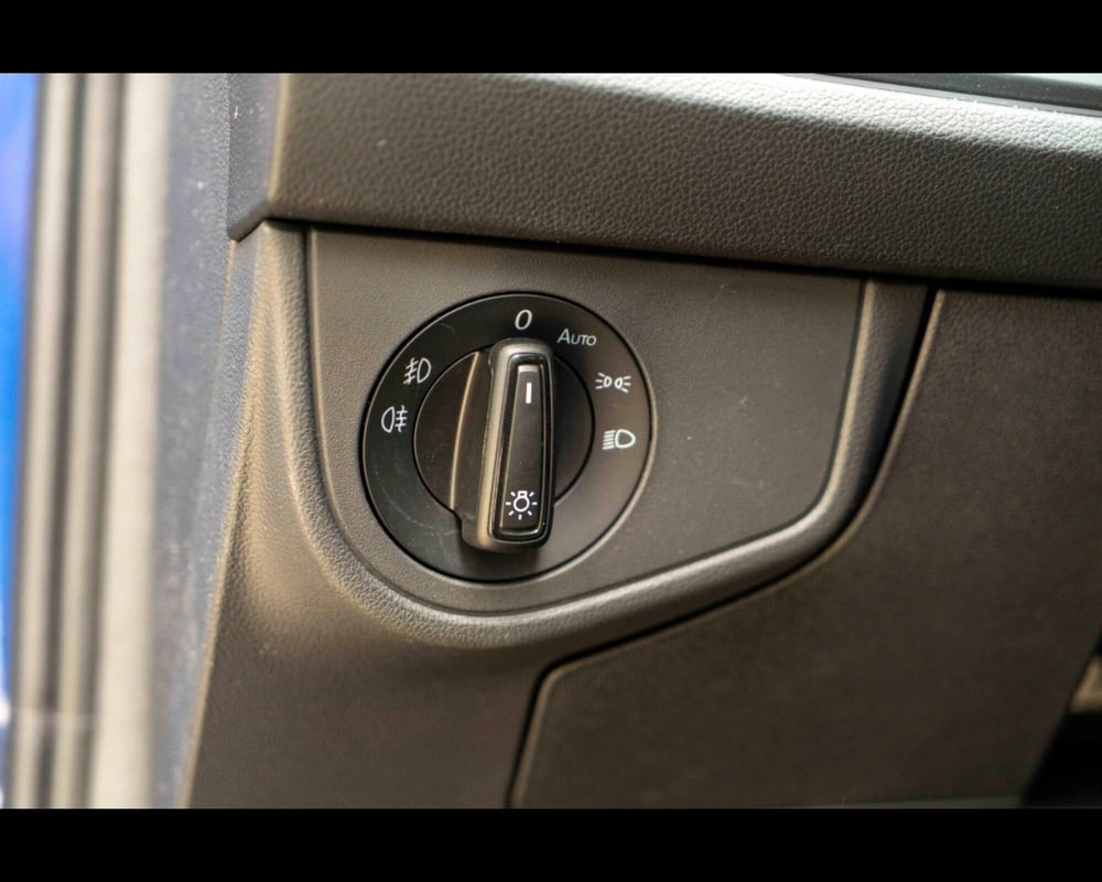 Volkswagen Taigo nuova a Treviso (17)