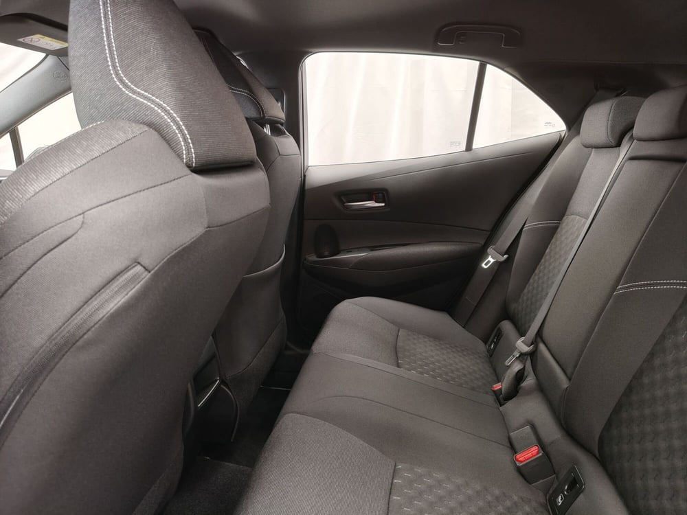 Toyota Corolla nuova a Roma (14)