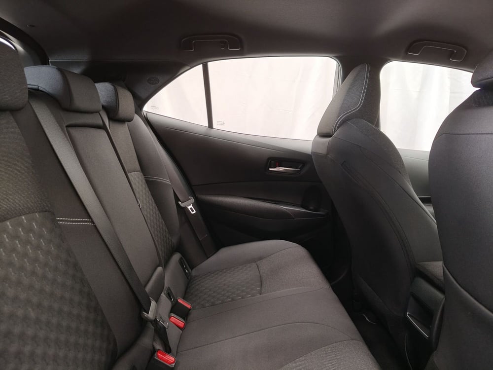 Toyota Corolla nuova a Roma (7)