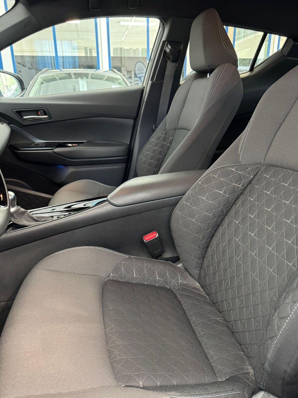 Toyota Toyota C-HR usata a Ferrara (7)
