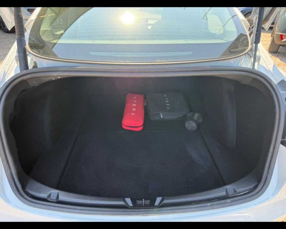 Tesla Model 3 usata a Bologna (13)