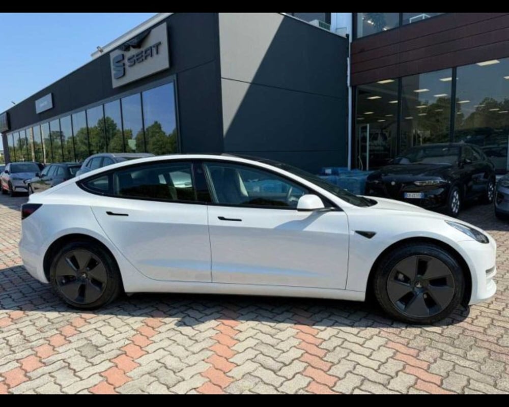 Tesla Model 3 usata a Bologna (5)