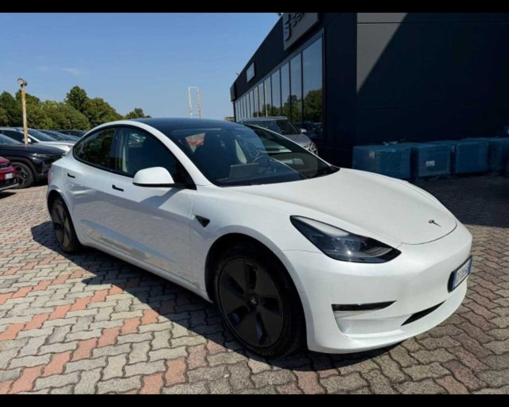 Tesla Model 3 usata a Bologna (7)