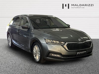 Skoda Octavia Station Wagon 2.0 TDI EVO SCR DSG Wagon Executive del 2024 usata a Lecce
