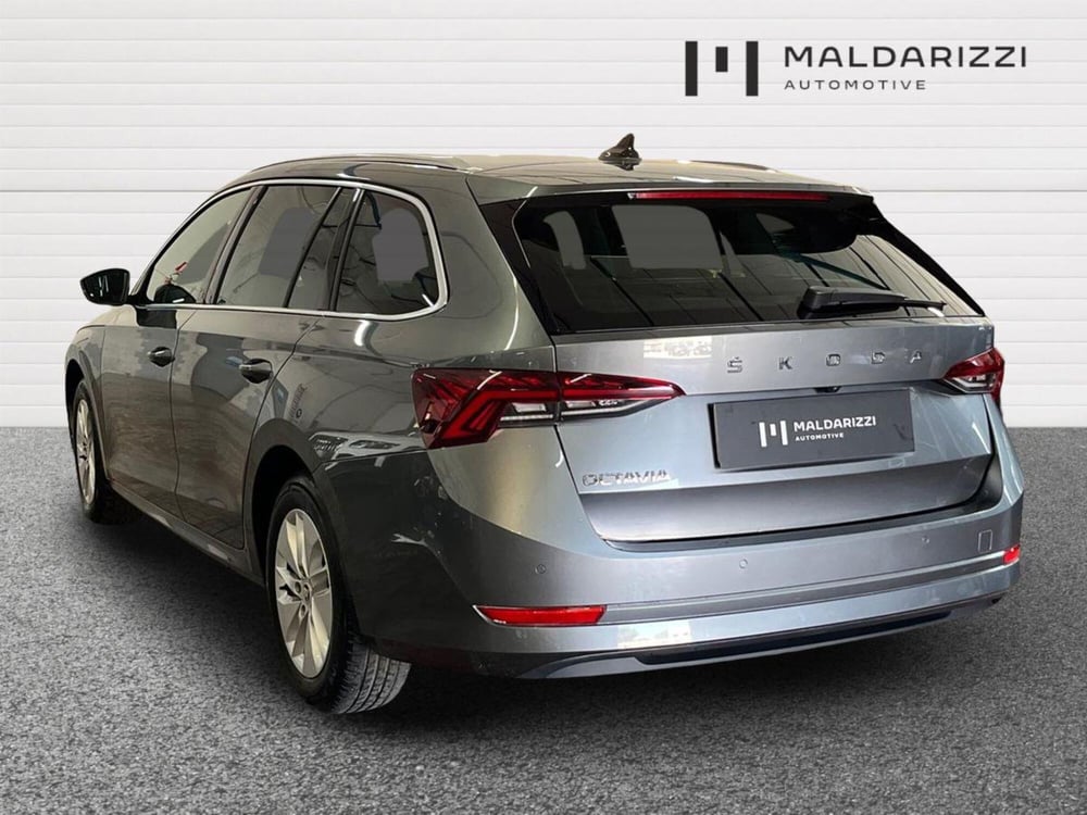 Skoda Octavia Station Wagon usata a Lecce (4)