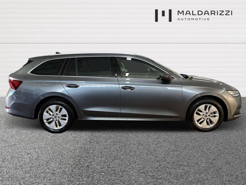 Skoda Octavia Station Wagon usata a Lecce (5)
