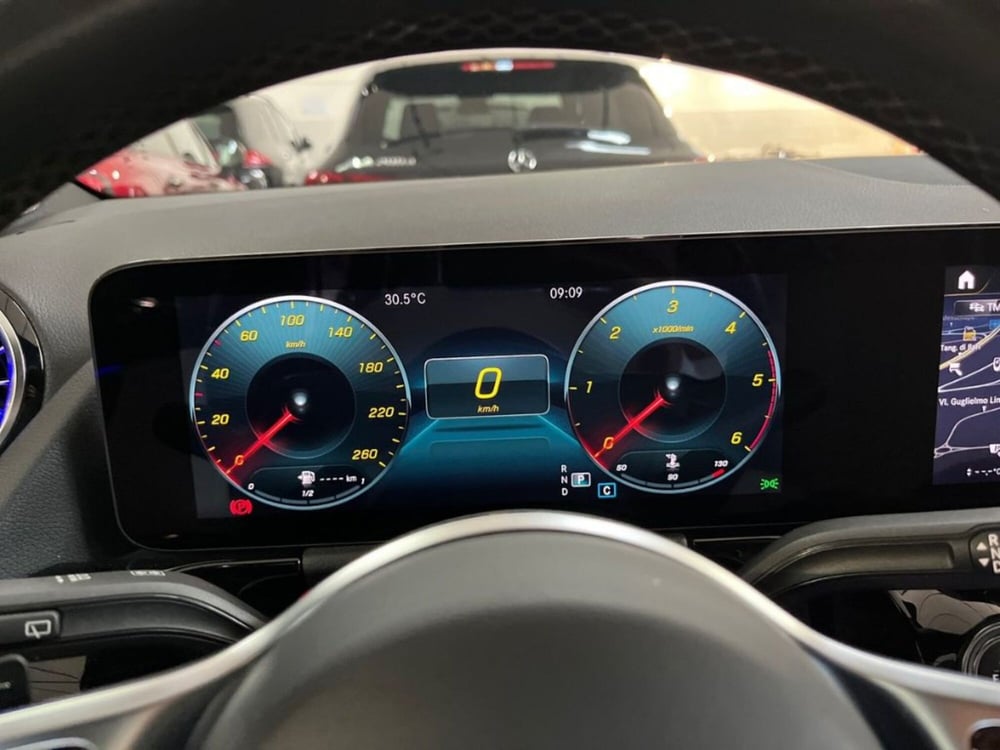 Mercedes-Benz GLA SUV usata a Taranto (13)