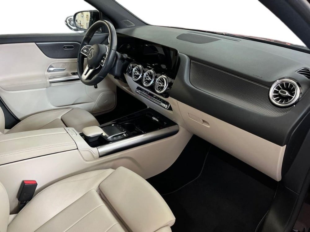 Mercedes-Benz GLA SUV usata a Taranto (15)