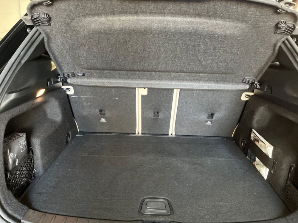 Mercedes-Benz GLA SUV usata a Taranto (8)