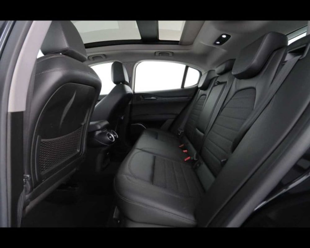 Alfa Romeo Stelvio usata a Bologna (10)