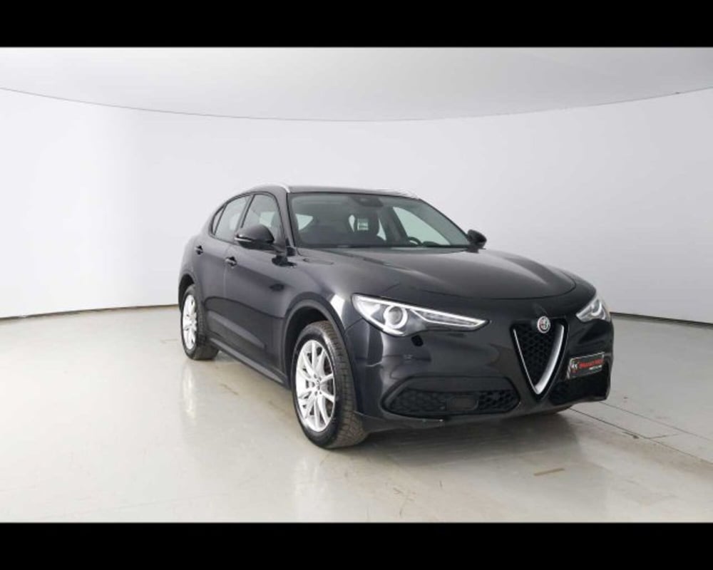 Alfa Romeo Stelvio usata a Bologna (3)