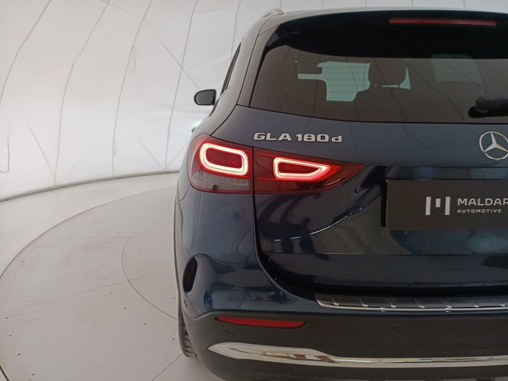 Mercedes-Benz GLA SUV usata a Bari (11)