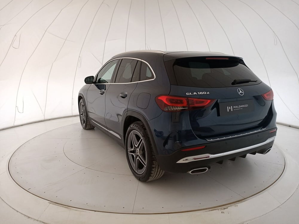 Mercedes-Benz GLA SUV usata a Bari (4)