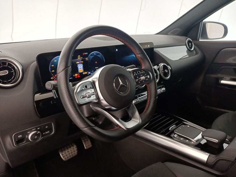 Mercedes-Benz GLA SUV usata a Bari (5)
