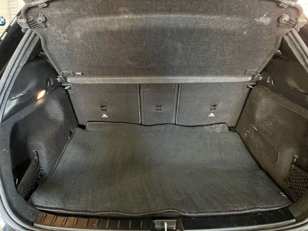 Mercedes-Benz GLA SUV usata a Bari (14)