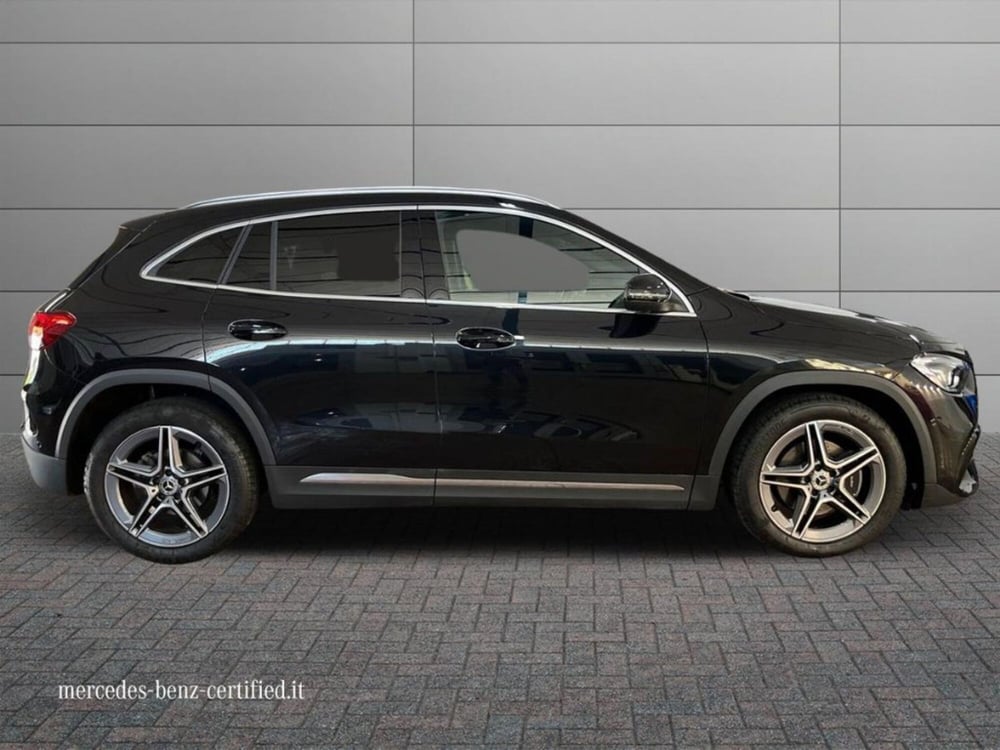 Mercedes-Benz GLA SUV usata a Bari (8)