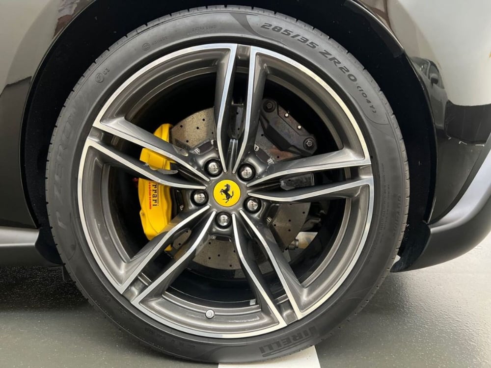 Ferrari Roma Spider usata a Bari (11)