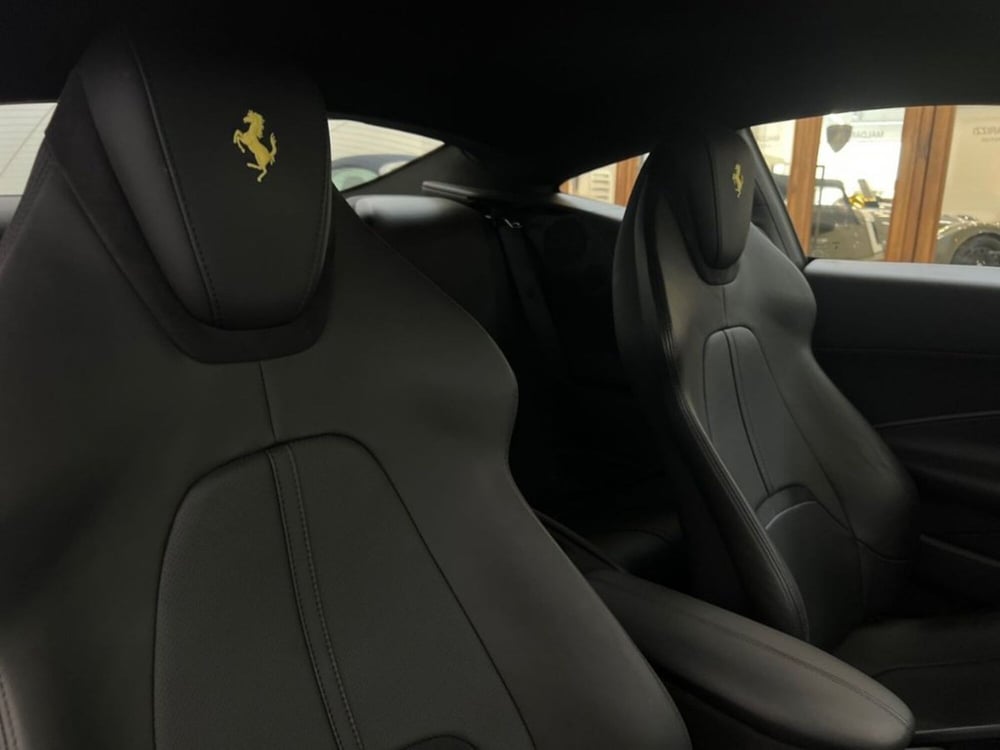 Ferrari Roma Spider usata a Bari (14)
