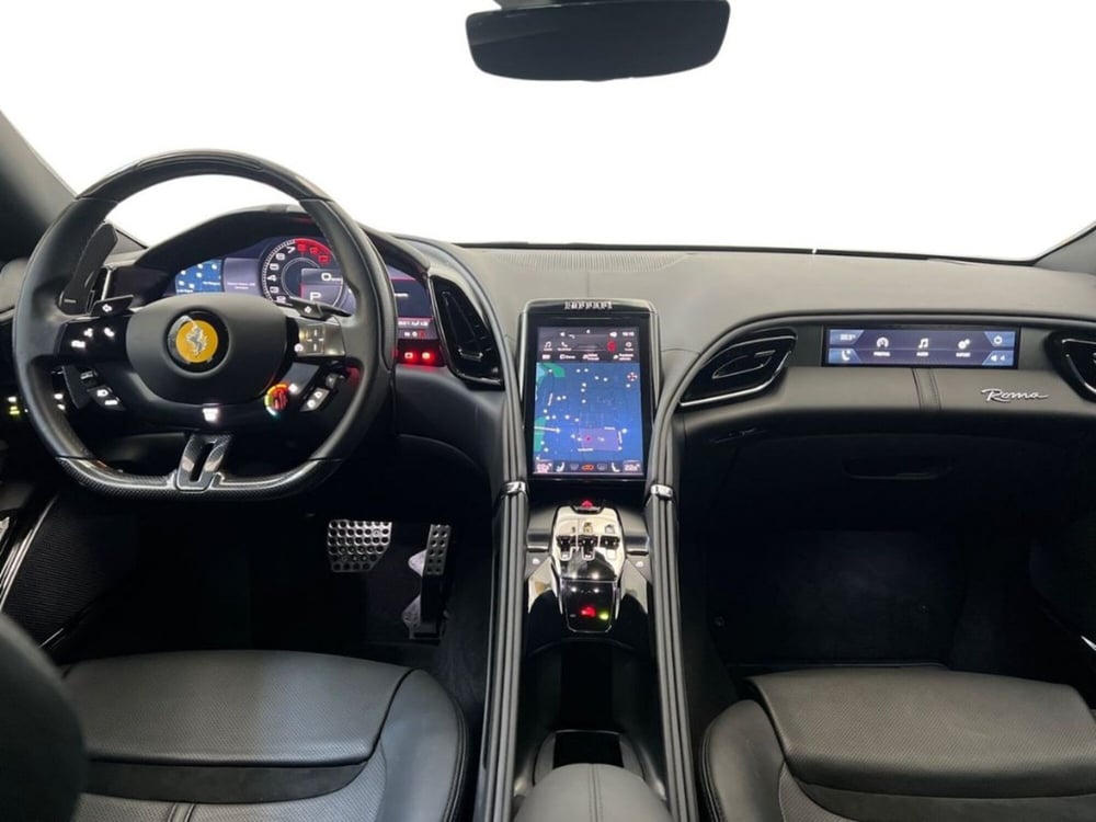 Ferrari Roma Spider usata a Bari (8)