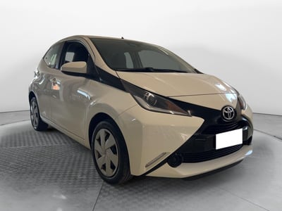 Toyota Aygo 1.0 VVT-i 69 CV 5 porte x-cool TSS del 2018 usata a Ponsacco