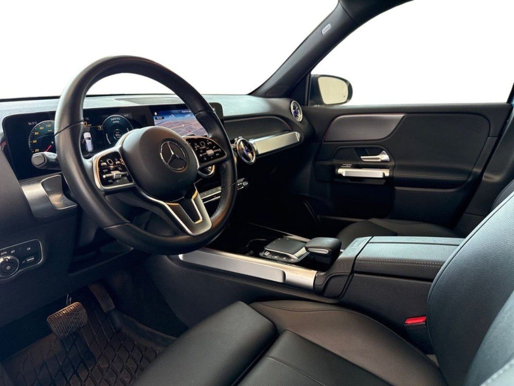 Mercedes-Benz EQB usata a Rimini (16)