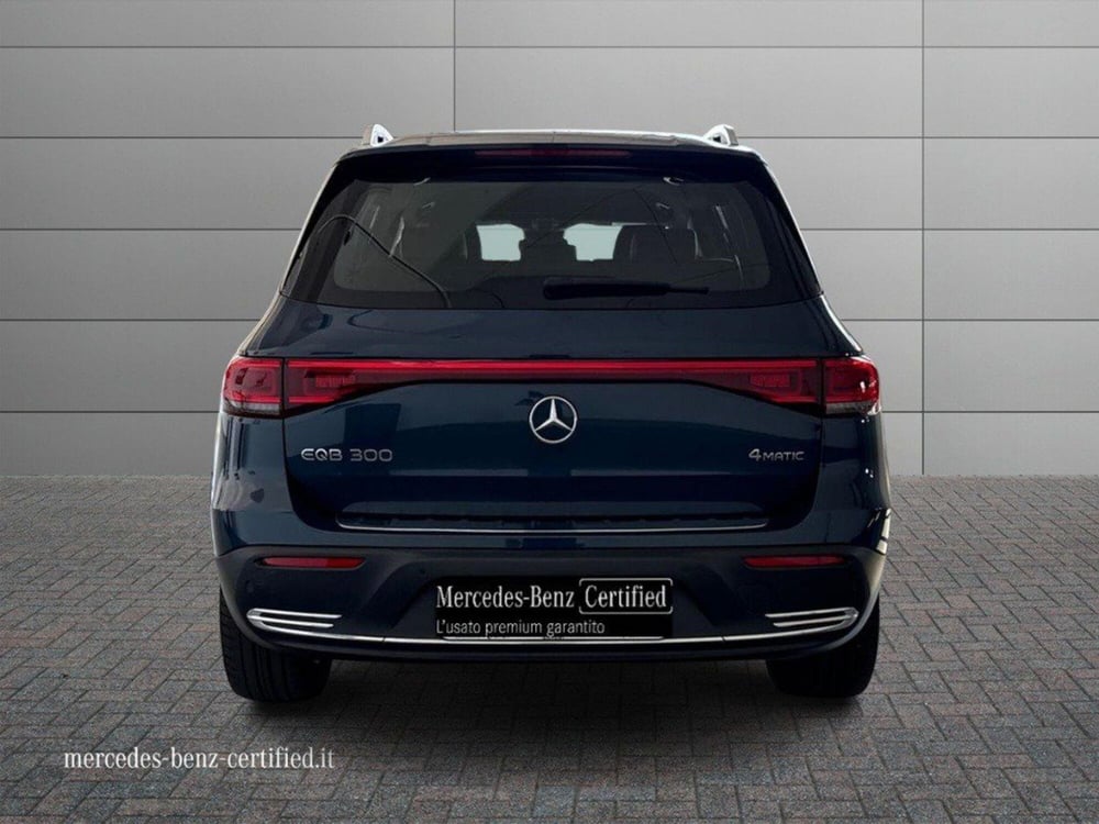 Mercedes-Benz EQB usata a Rimini (6)