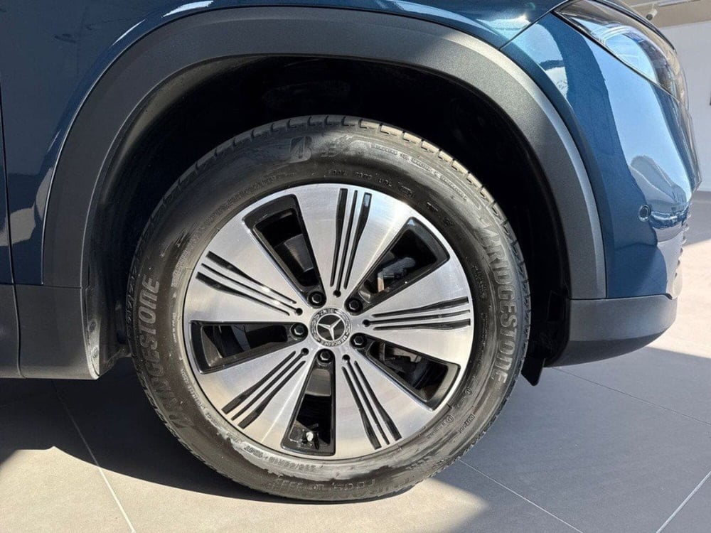 Mercedes-Benz EQB usata a Rimini (8)