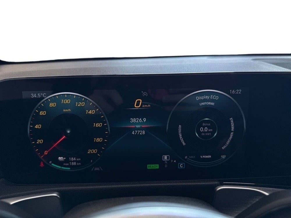 Mercedes-Benz EQB usata a Rimini (9)