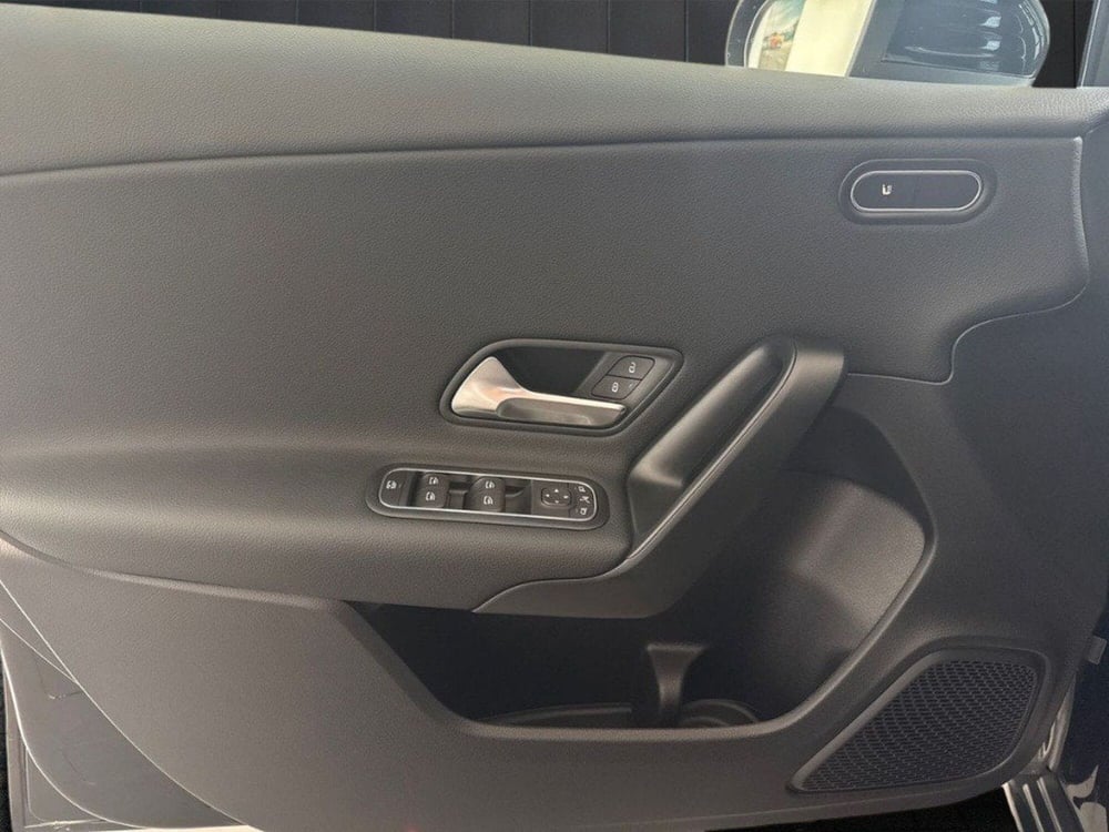 Mercedes-Benz Classe A nuova a Rimini (16)