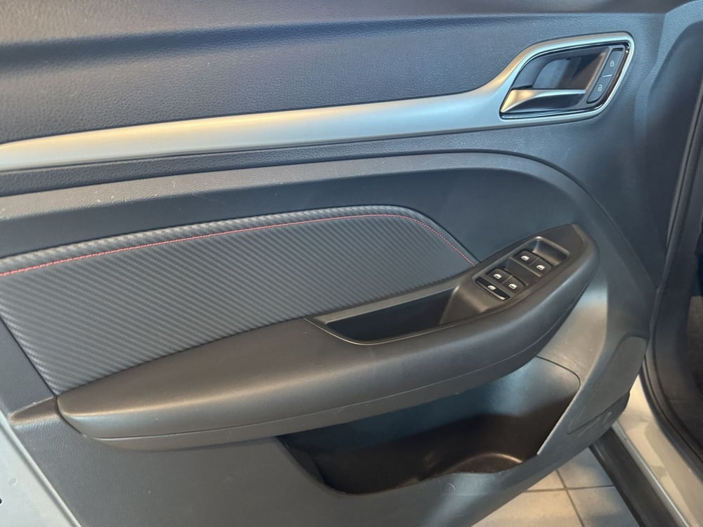 Mg ZS (2021-->) usata a Messina (6)