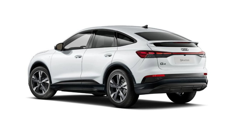 Audi Q4 Sportback nuova a Avellino (4)