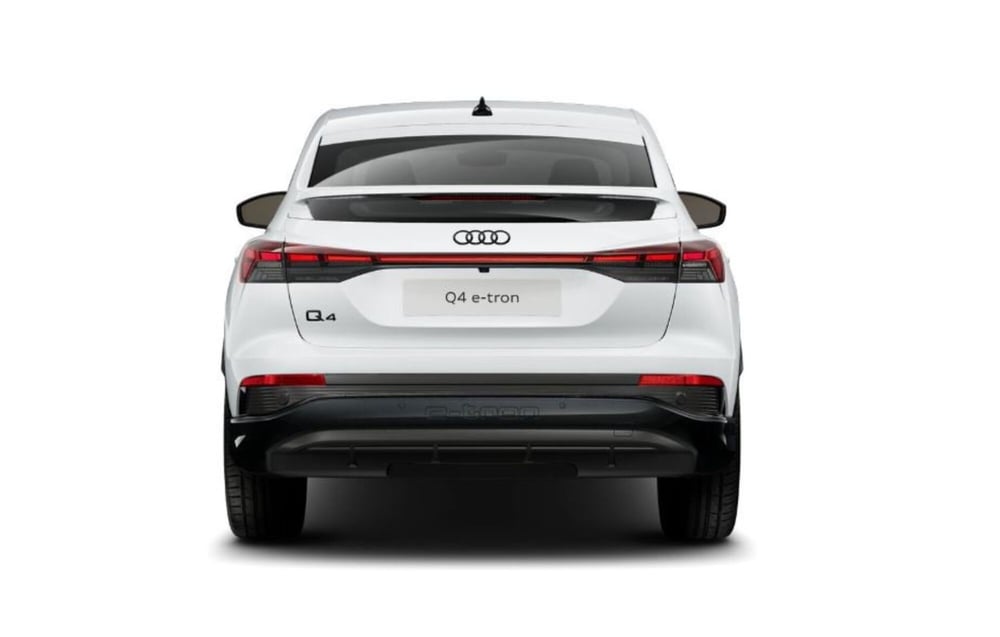 Audi Q4 Sportback nuova a Avellino (5)