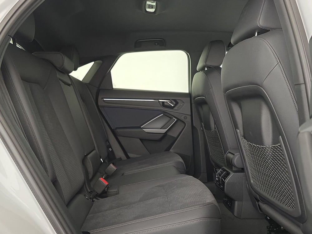 Audi Q3 Sportback nuova a Alessandria (14)