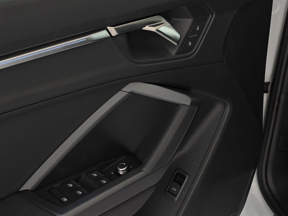 Audi Q3 Sportback nuova a Alessandria (16)