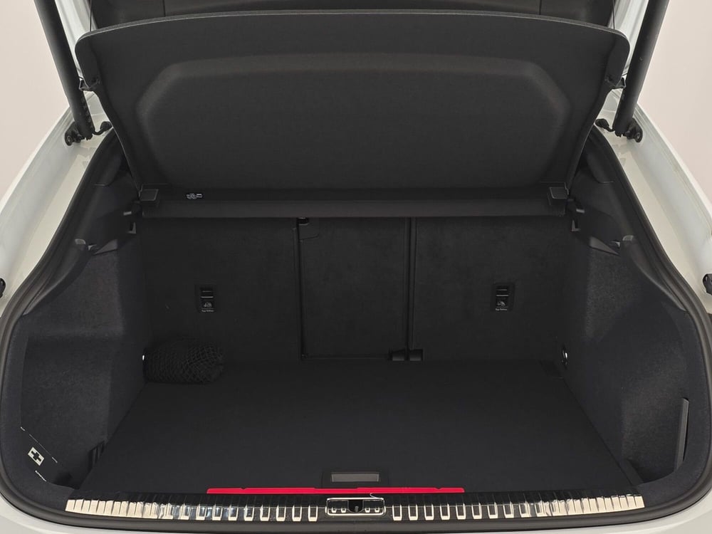 Audi Q3 Sportback nuova a Alessandria (8)