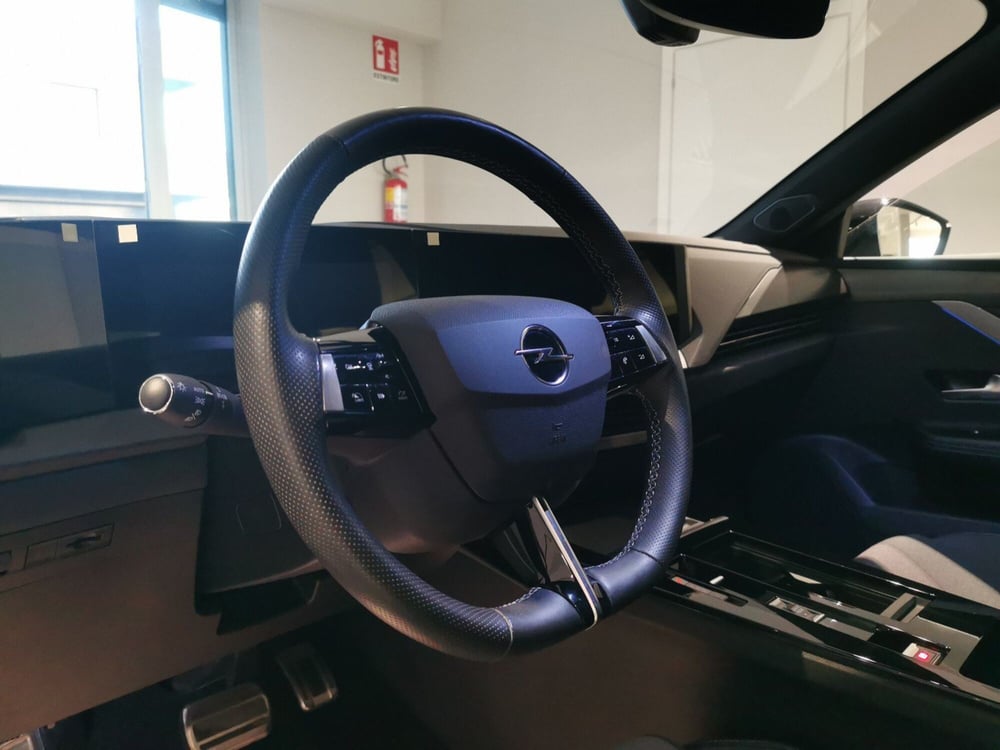 Opel Astra usata a Brindisi (10)
