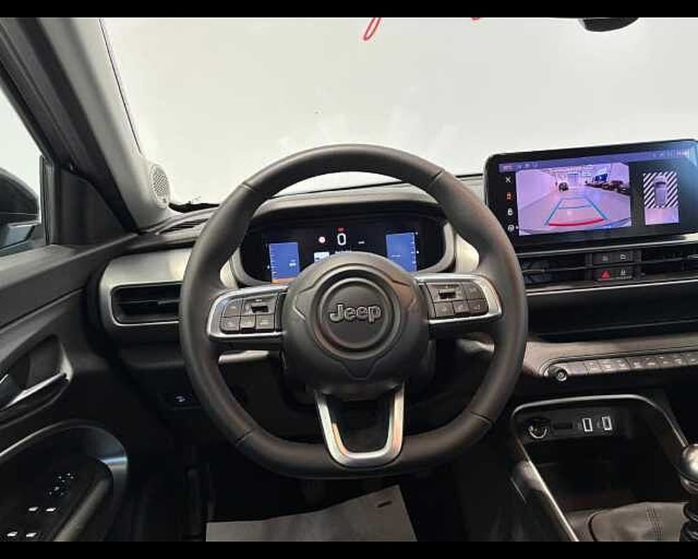 Jeep Avenger usata a Milano (11)