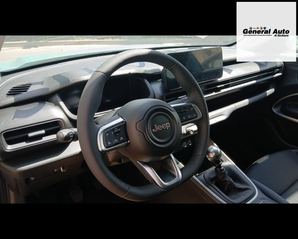 Jeep Avenger nuova a Lucca (6)