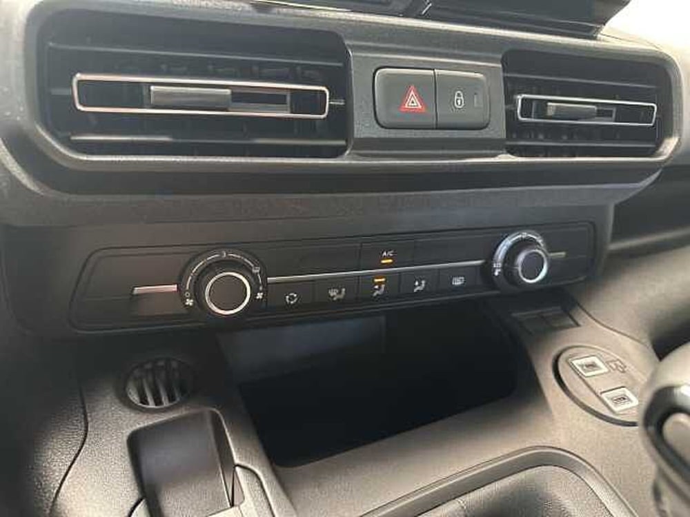 Peugeot Rifter nuova a Ravenna (14)