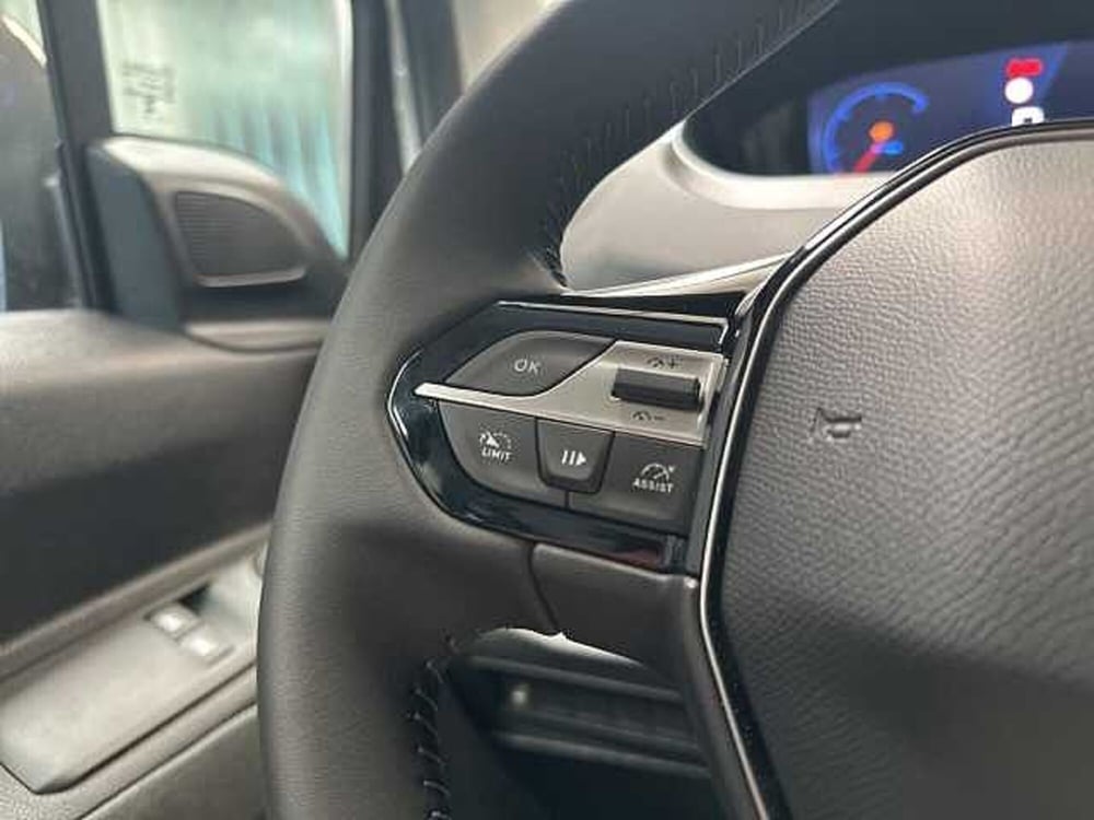 Peugeot Rifter nuova a Ravenna (15)
