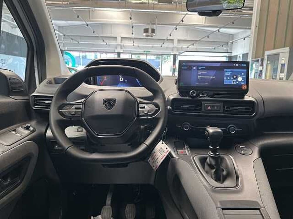 Peugeot Rifter nuova a Ravenna (9)